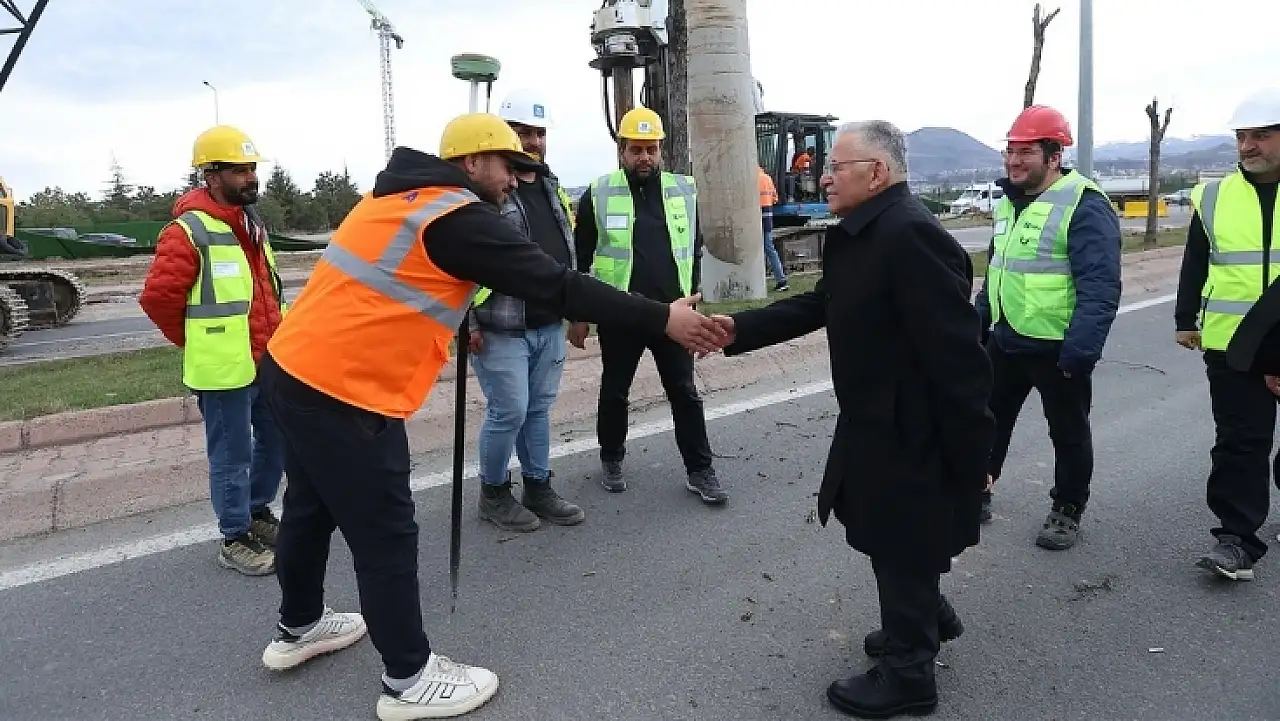Büyükkılıç Kartal Kavşağı çalışmalarını yerinde inceledi
