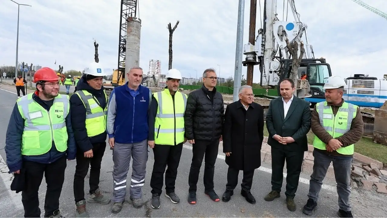 Büyükkılıç Kartal Kavşağı çalışmalarını yerinde inceledi