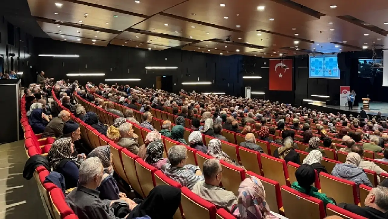Kayseri'de 1771 hacı adayına seminer verildi