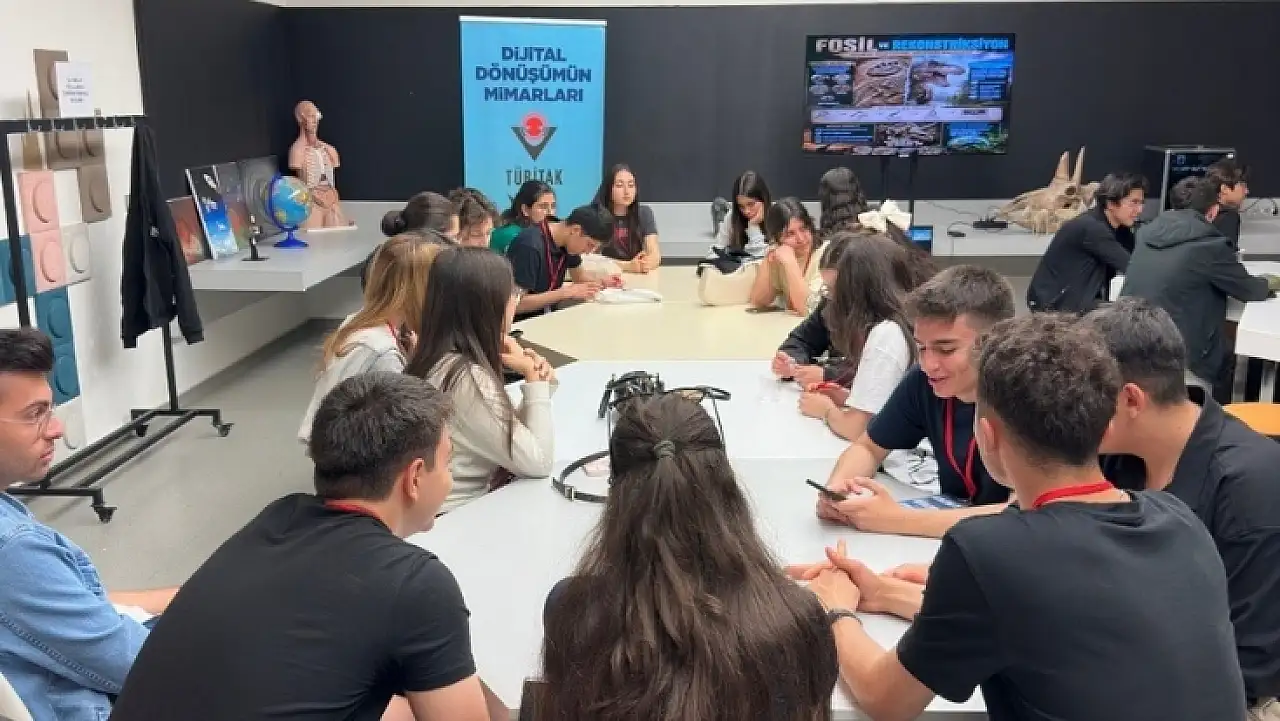Kayseri'de yapay zeka ve robotik eğitimi büyük ilgi gördü