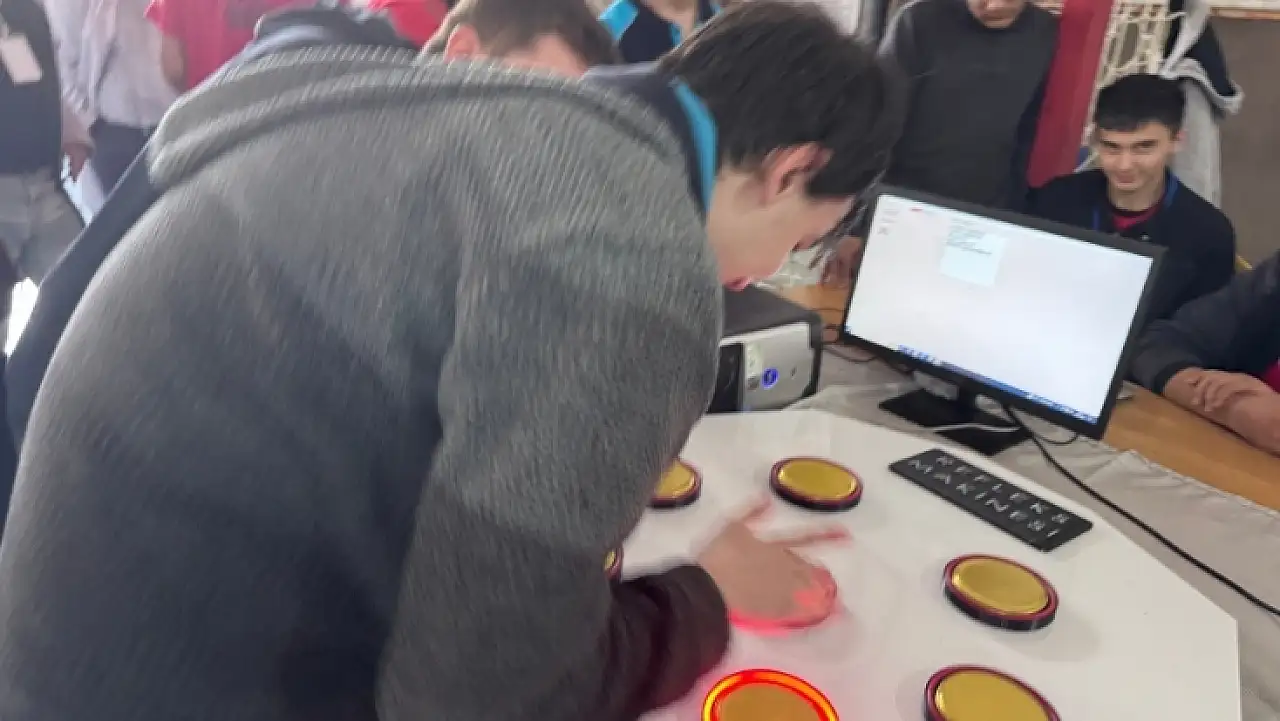 Kayserili öğrencilerden dikkat çeken otonom araç projesi