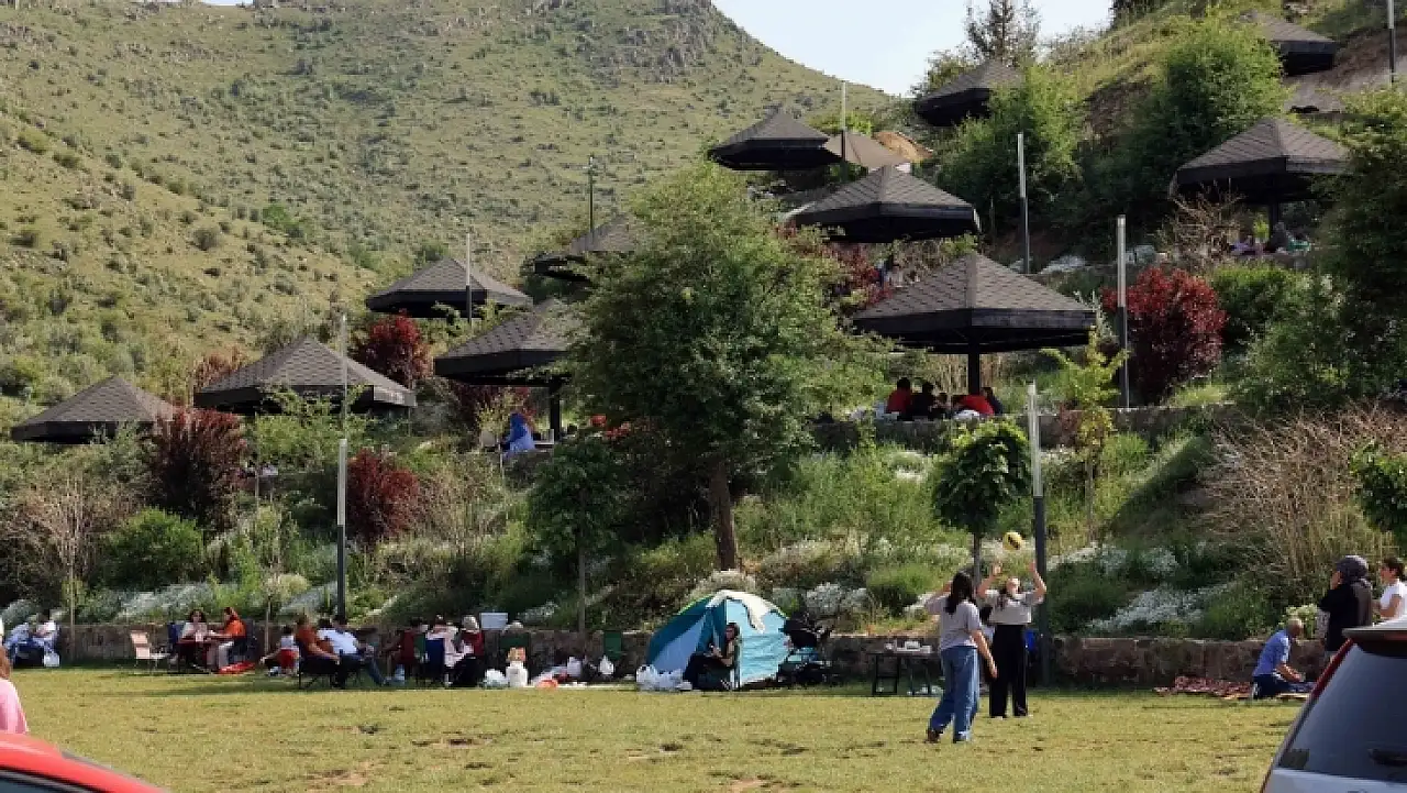 Talas'ın mesire alanı bayramda ziyaretçi rekoru kırdı