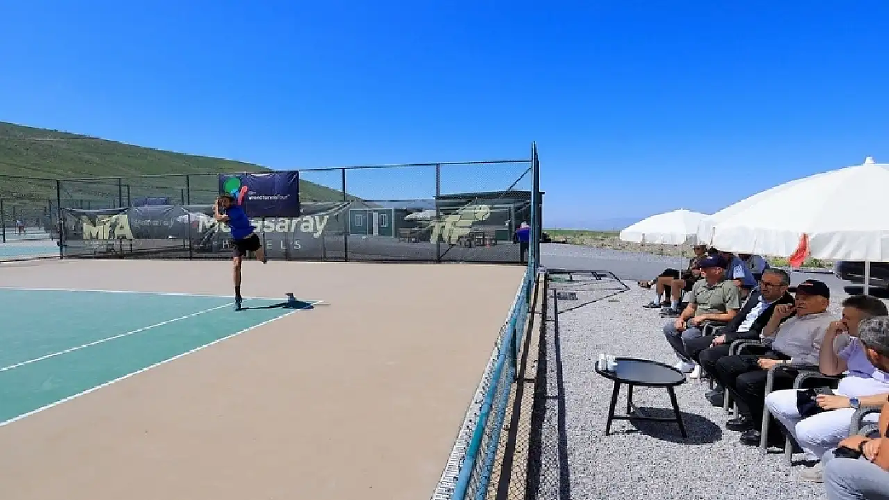 Erciyes'te Dünya Tenis Turu: 52 ülke, 1000 sporcu…