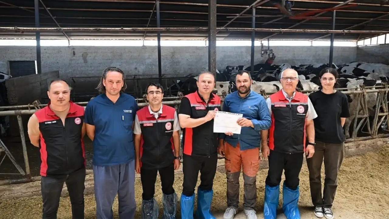 Yahyalı'da dikkat çeken ziyaret! Belgeyi İl Müdürü Saklav teslim etti!