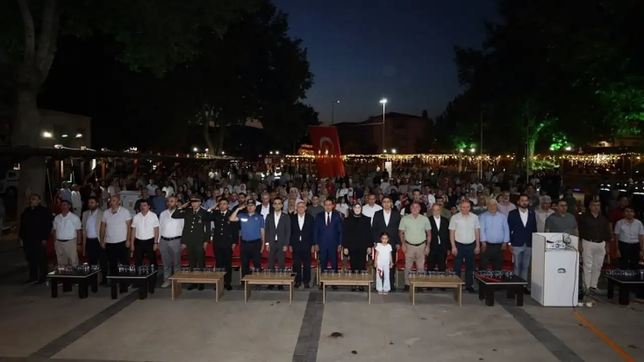 Yahyalı meydanı doldu taştı! 15 Temmuz'da birlik ve beraberlik mesajı