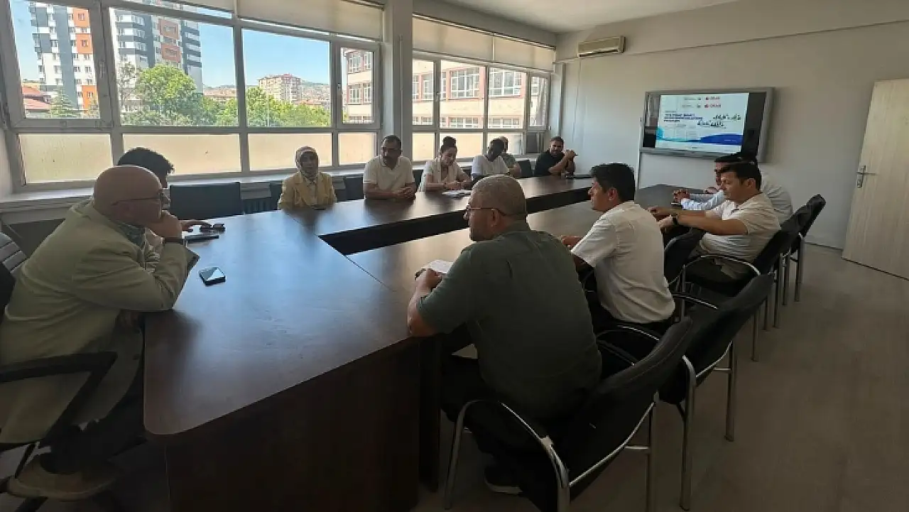 Kayseri'de büyük fırsat! Cıngı duyurdu: Hem eğitim hem maaş
