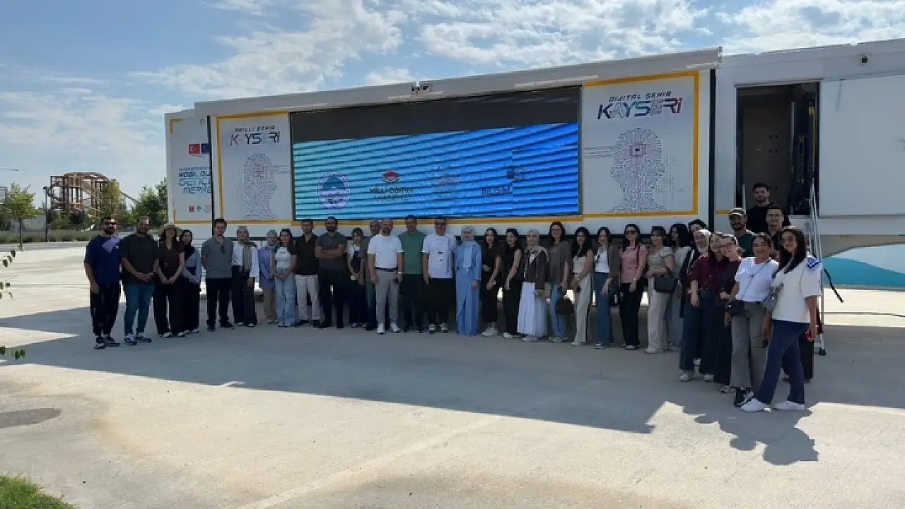 Geleceğin öğretmenleri Kayseri'de teknolojiyle buluştu