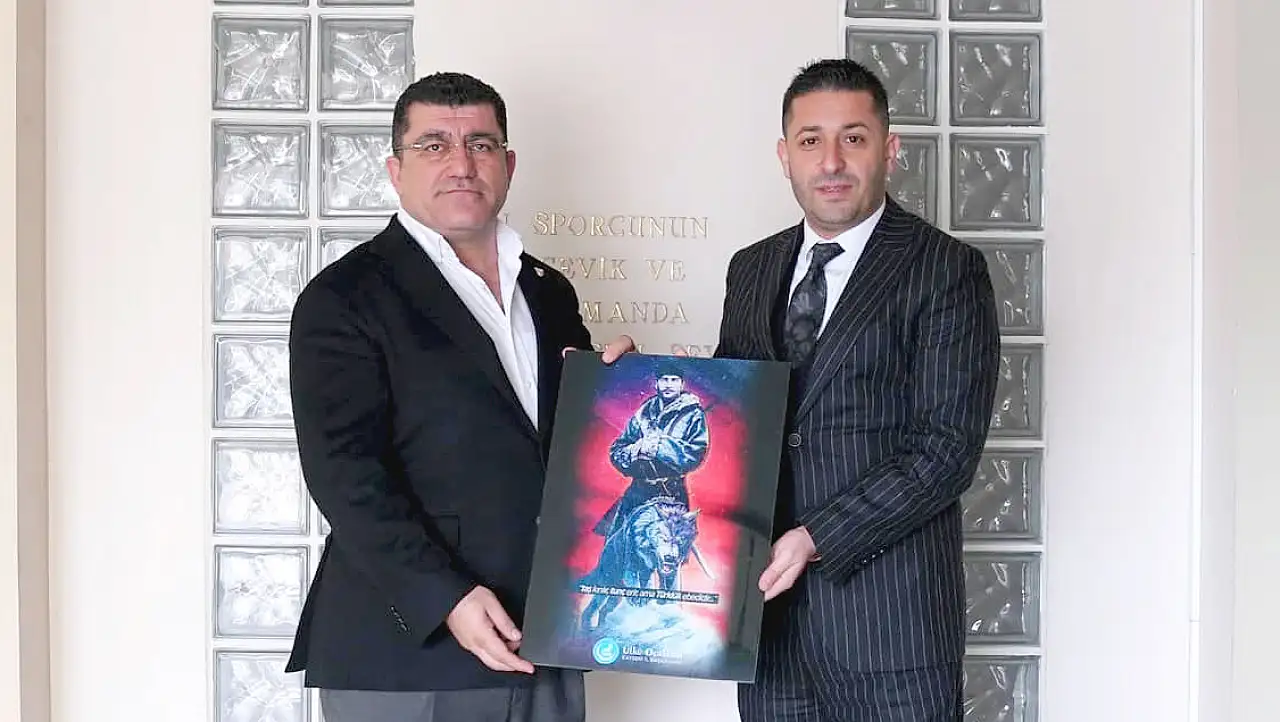 Kayserispor'a Sivasspor maçı öncesi Ülkücülerden ziyaret!