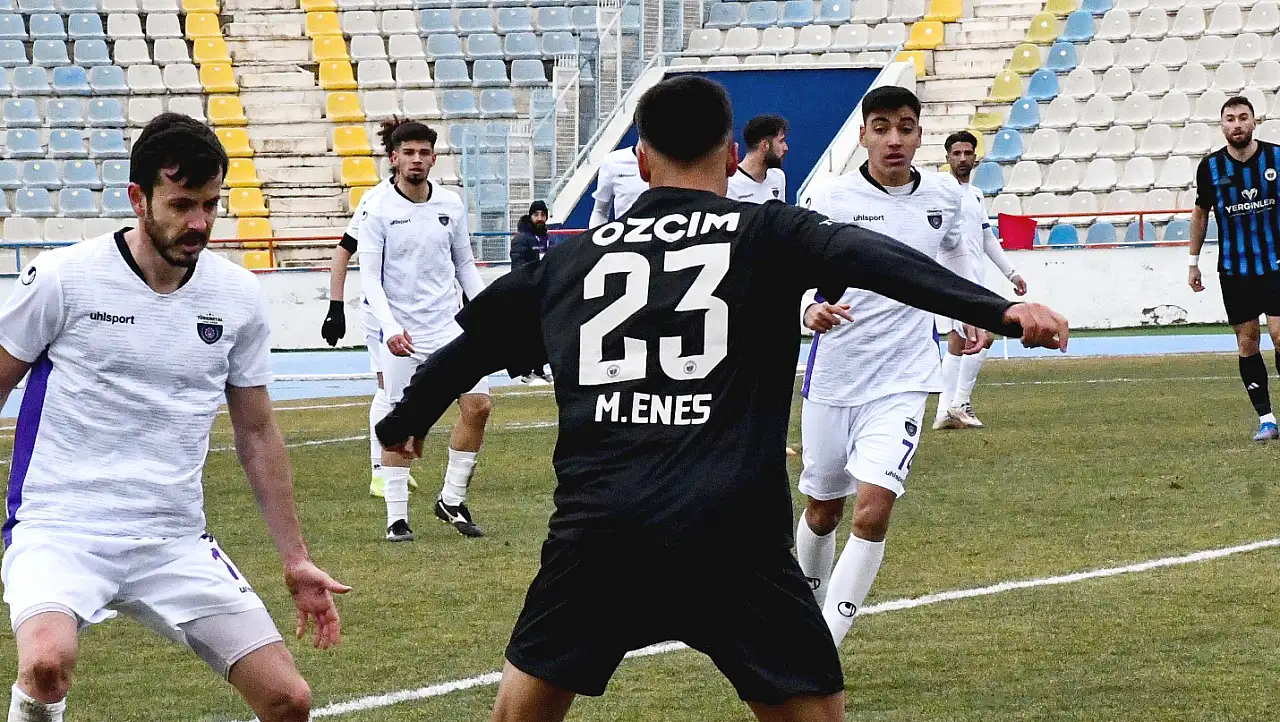 SON DAKİKA! Erciyes 38 FK ikinci yarıya yenilgiyle girdi!