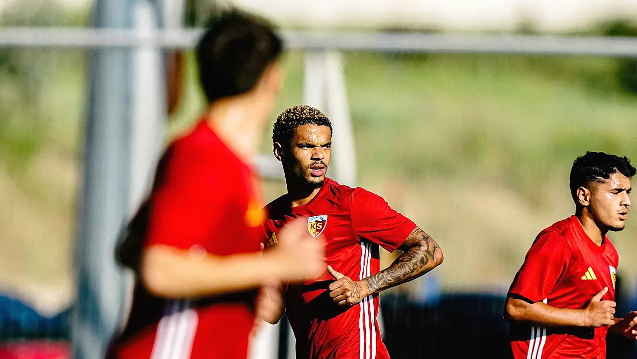 Kayserispor'da bir ayrılık daha mı? Bir futbolcu daha takımdan ayrı çalışacak