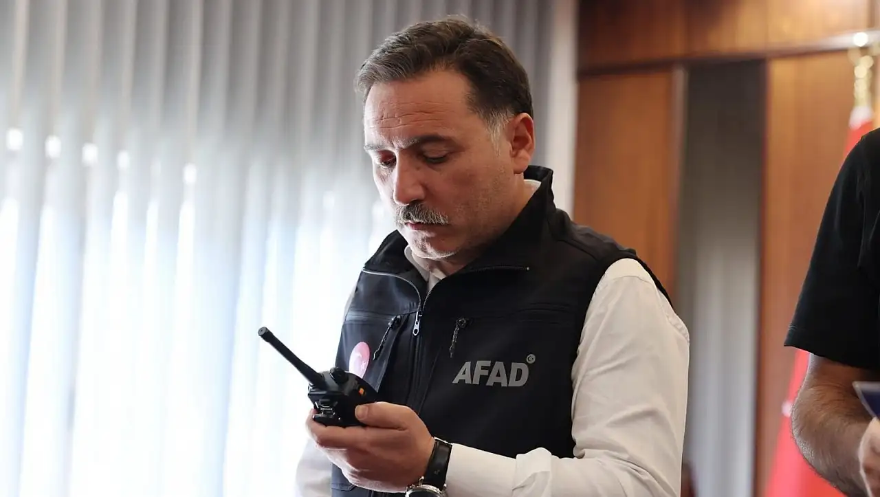 Kayseri'de haberleşme tatbikatı: Vali Çiçek telsizden talimat verdi!