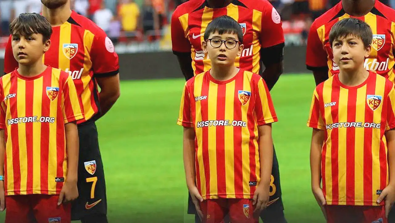 Galatasaray maçında yoğun ilgi görmüştü! Aileler yarışa girdi