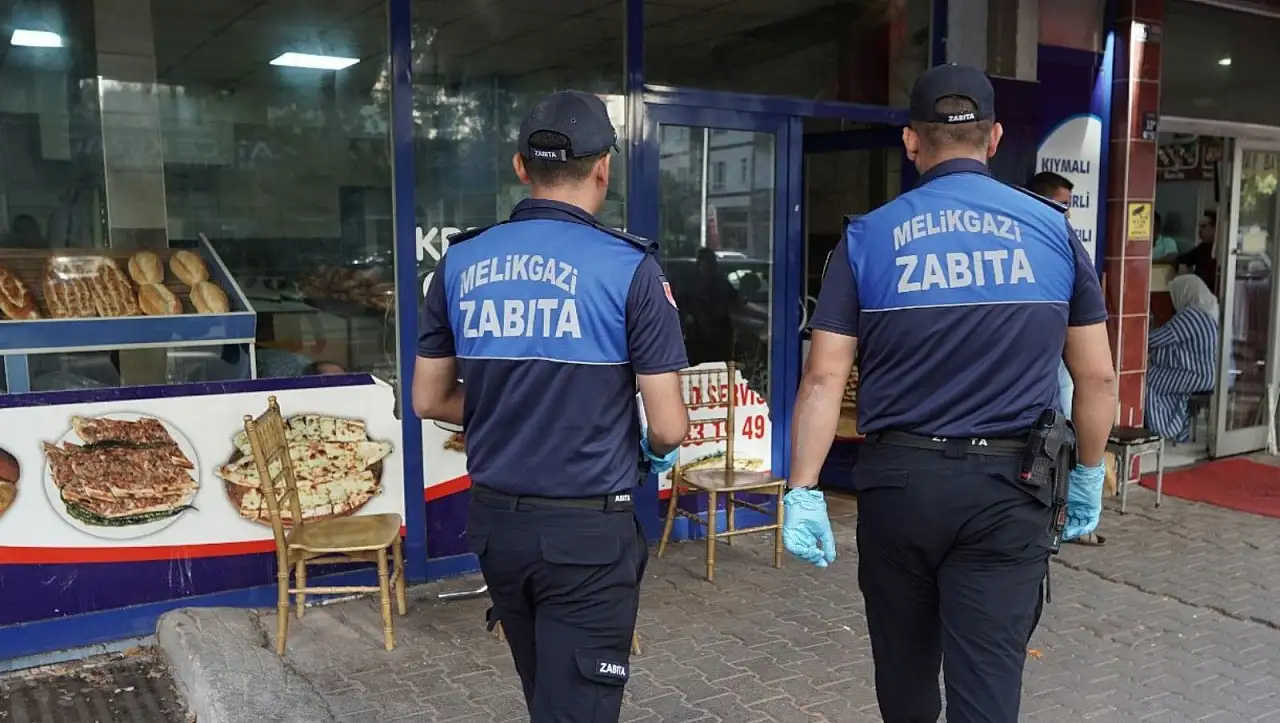 Melikgazi'de market ve fırınlara denetim yapıldı!
