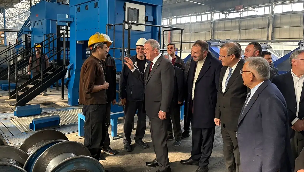 Hulusi Akar, Kayseri mantısını bakın nereye bağladı!