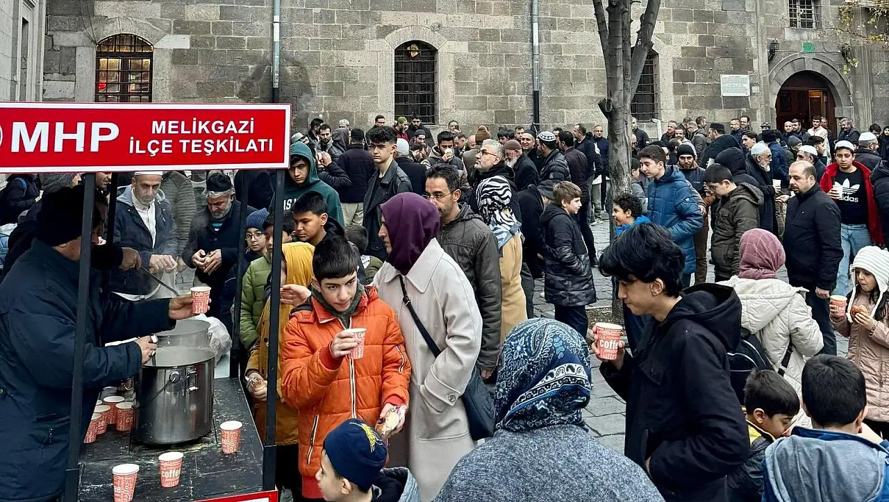 MHP Melikgazi ilçe teşkilatının Pazar mesaisi