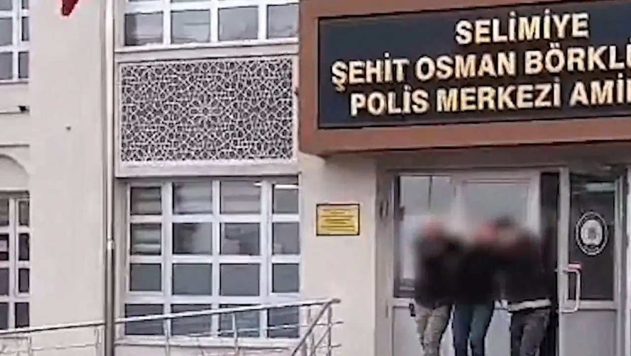 Kayseri'de eniştesinin evini kurşunlayan şüpheli yakalandı!