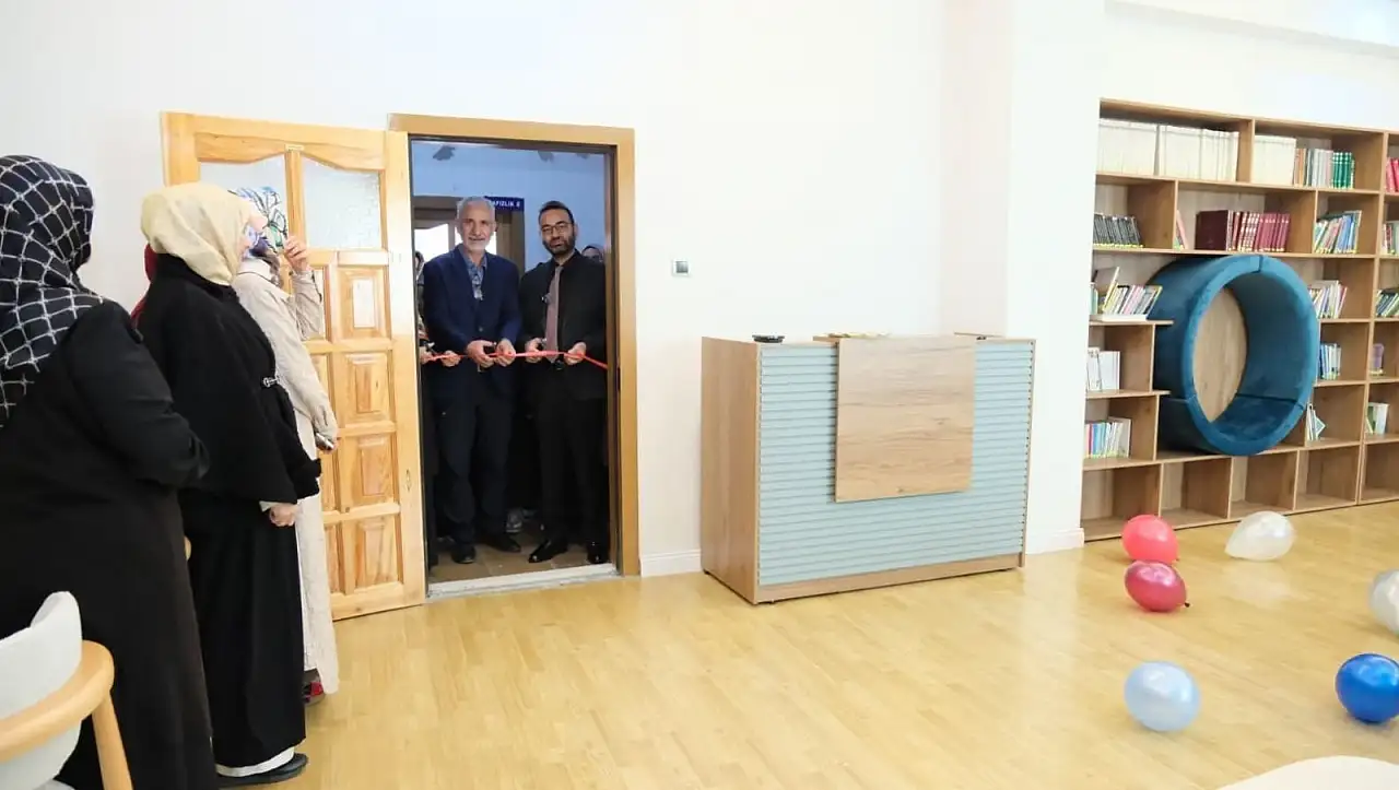 Kayseri'de eğitime çifte katkı - Gençlere yeni alanlar kazandırıldı!
