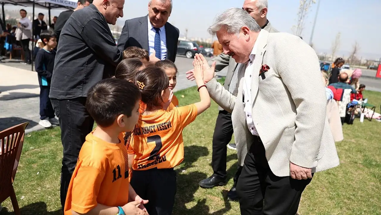 Kayseri'nin gözde lisesinde rekor katılımla ilk turnuva düzenlendi!