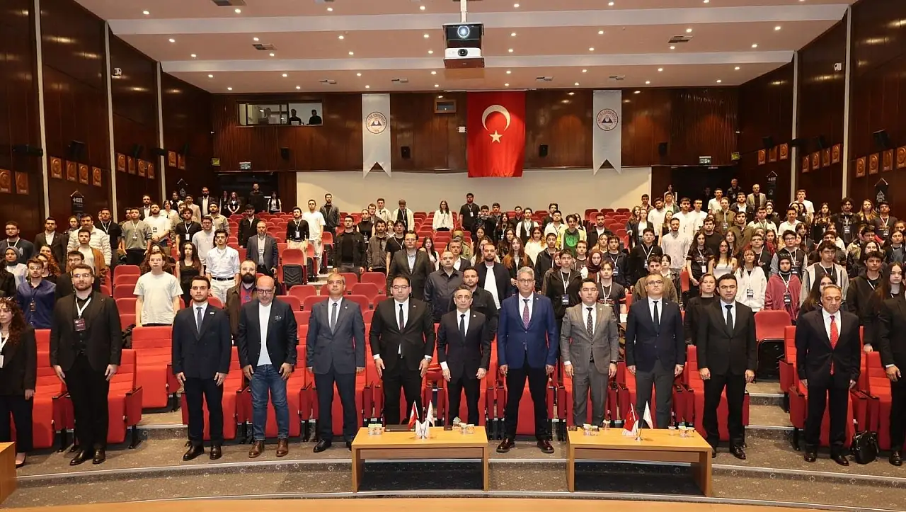 ERÜ'de 'Zirve IEEE' etkinliği düzenlendi