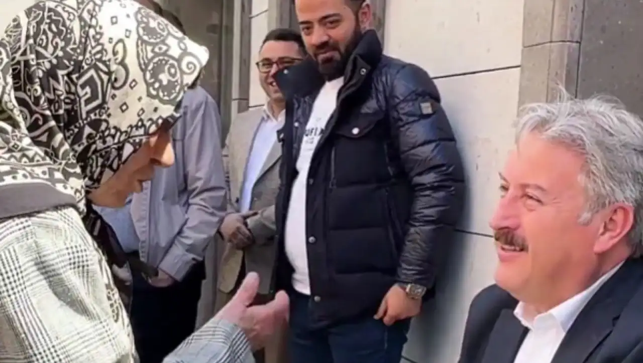 Başkan Palancıoğlu ile Kayserili vatandaşın sohbeti gündem oldu – O hizmete tam not!