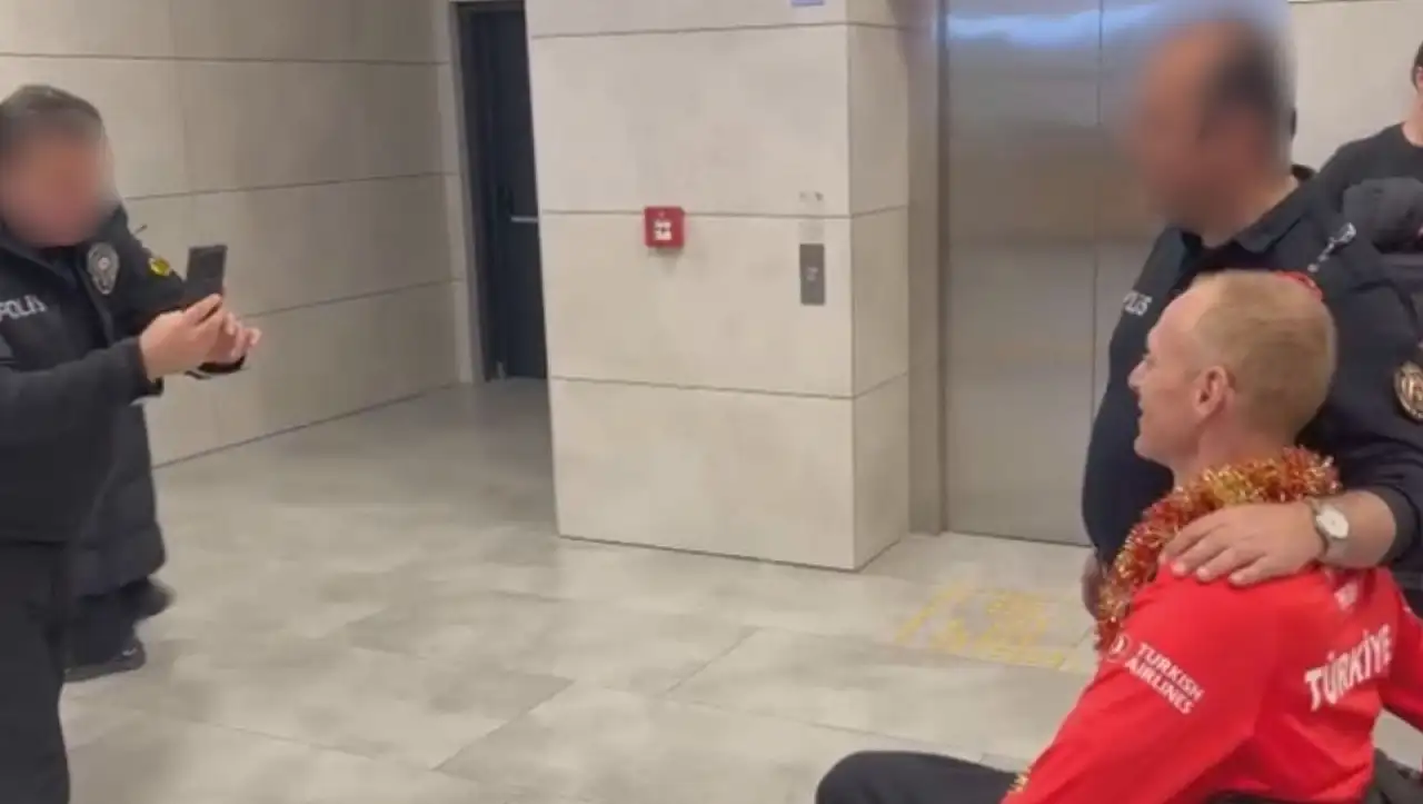 Kayserili şampiyon havalimanında böyle karşılandı!