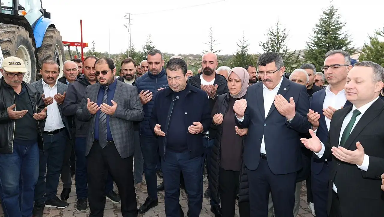 Kayseri'de İlçe Ziraat Odası'nda dikkat çeken tören!