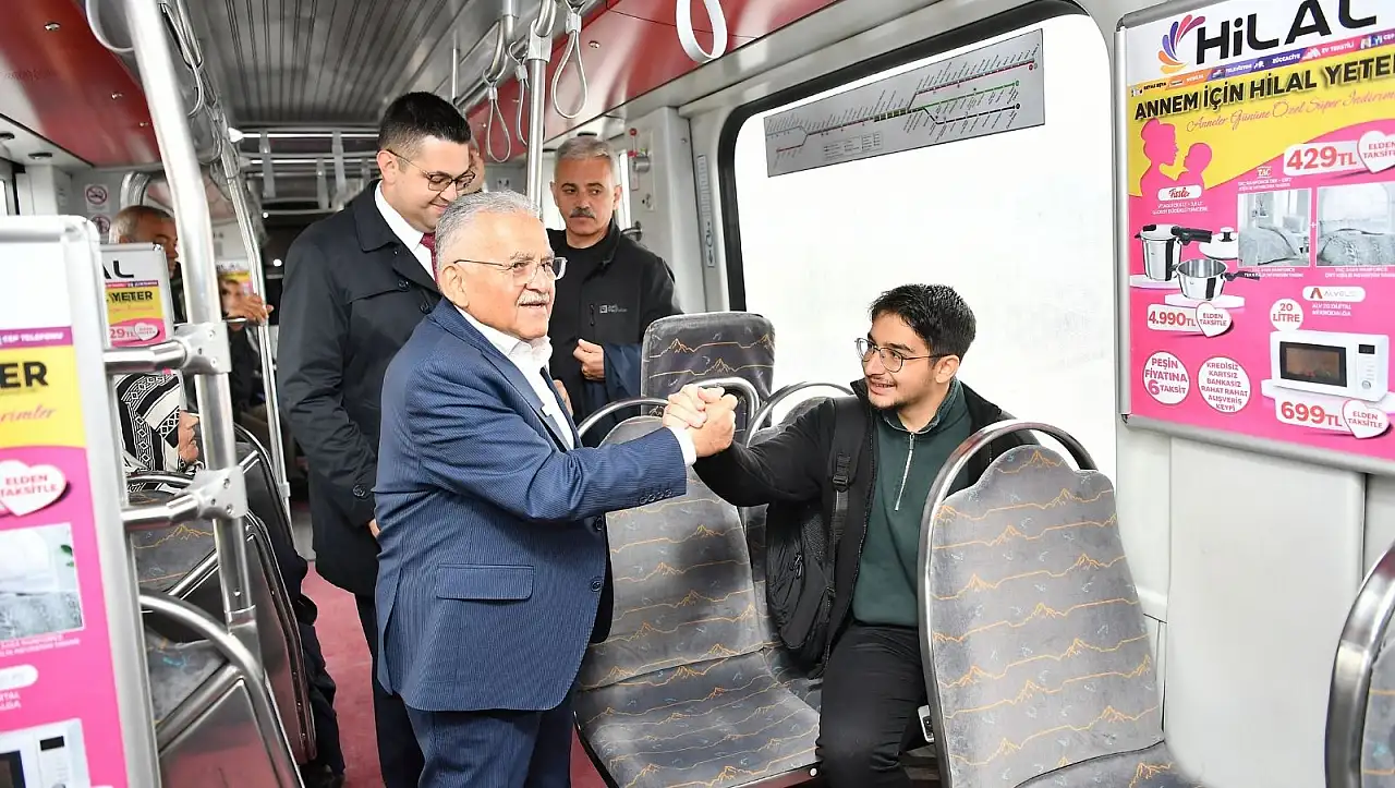 Başkan Büyükkılıç'tan sürpriz yolculuk - Samimi sohbetleri dikkat çekti!