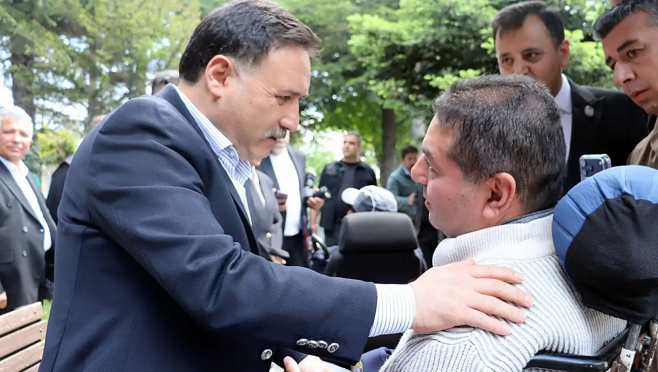 Kayseri'de Bayram Arifesinde İlk Durak Şehitlik Oldu!