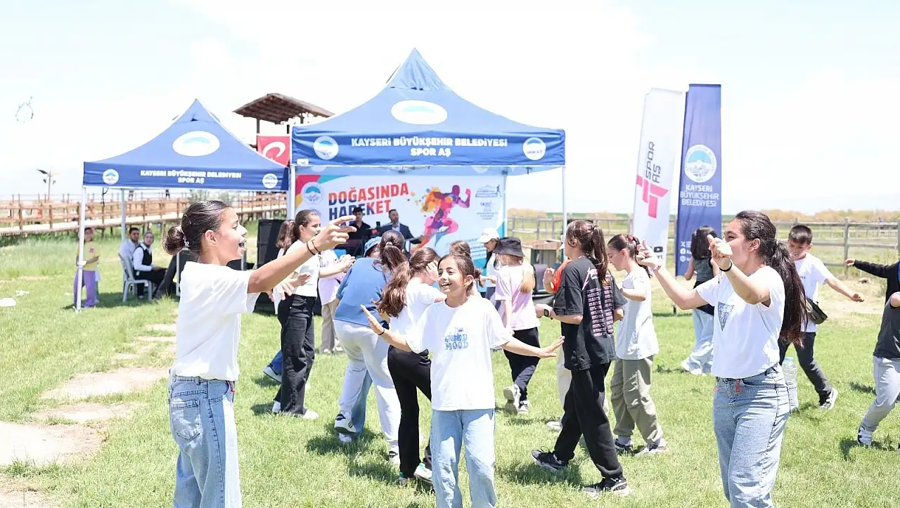 Kayseri'de Uçurtma Şenliği ve Gençlik Buluşması düzenlendi