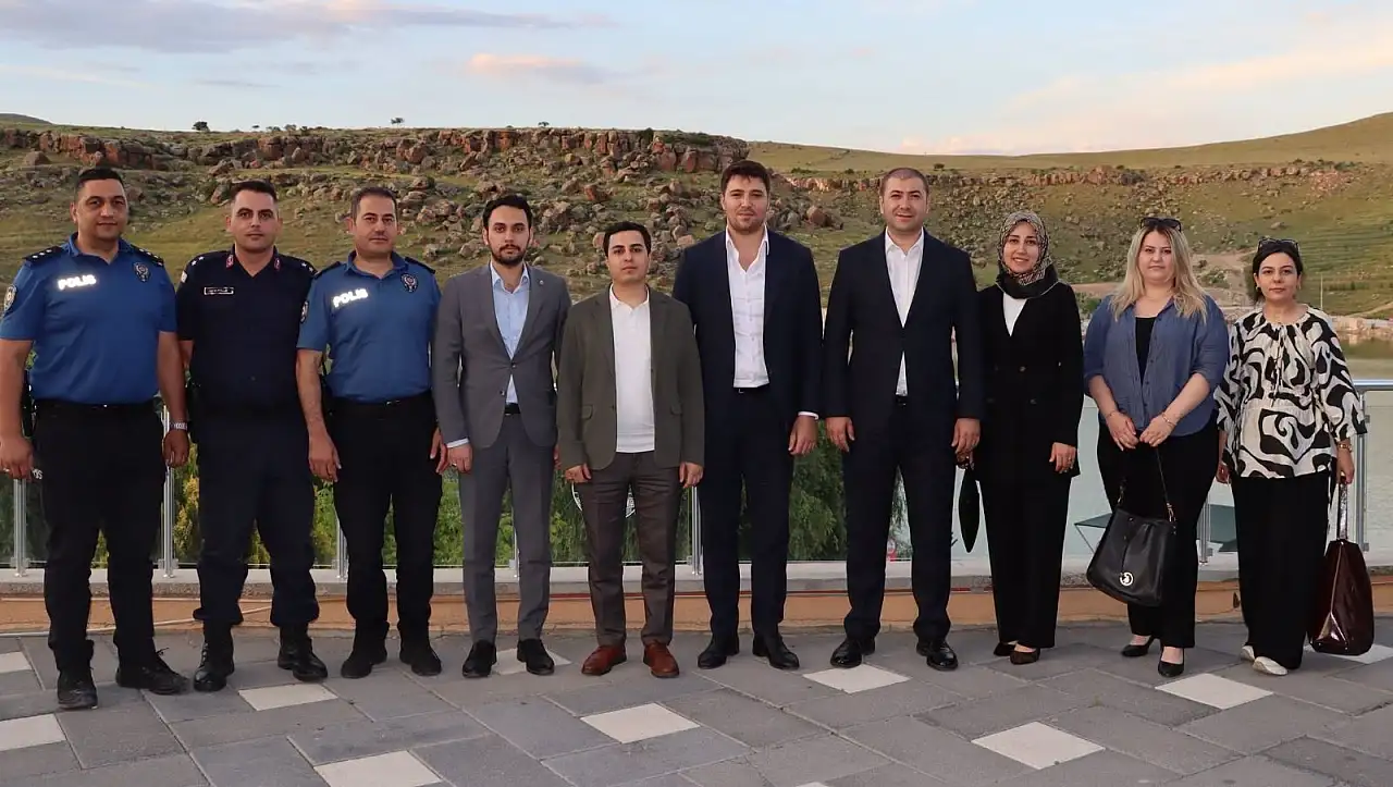Kayseri'de Hakim Kocaçakır ile Savcı Bağcı onuruna veda gecesi!