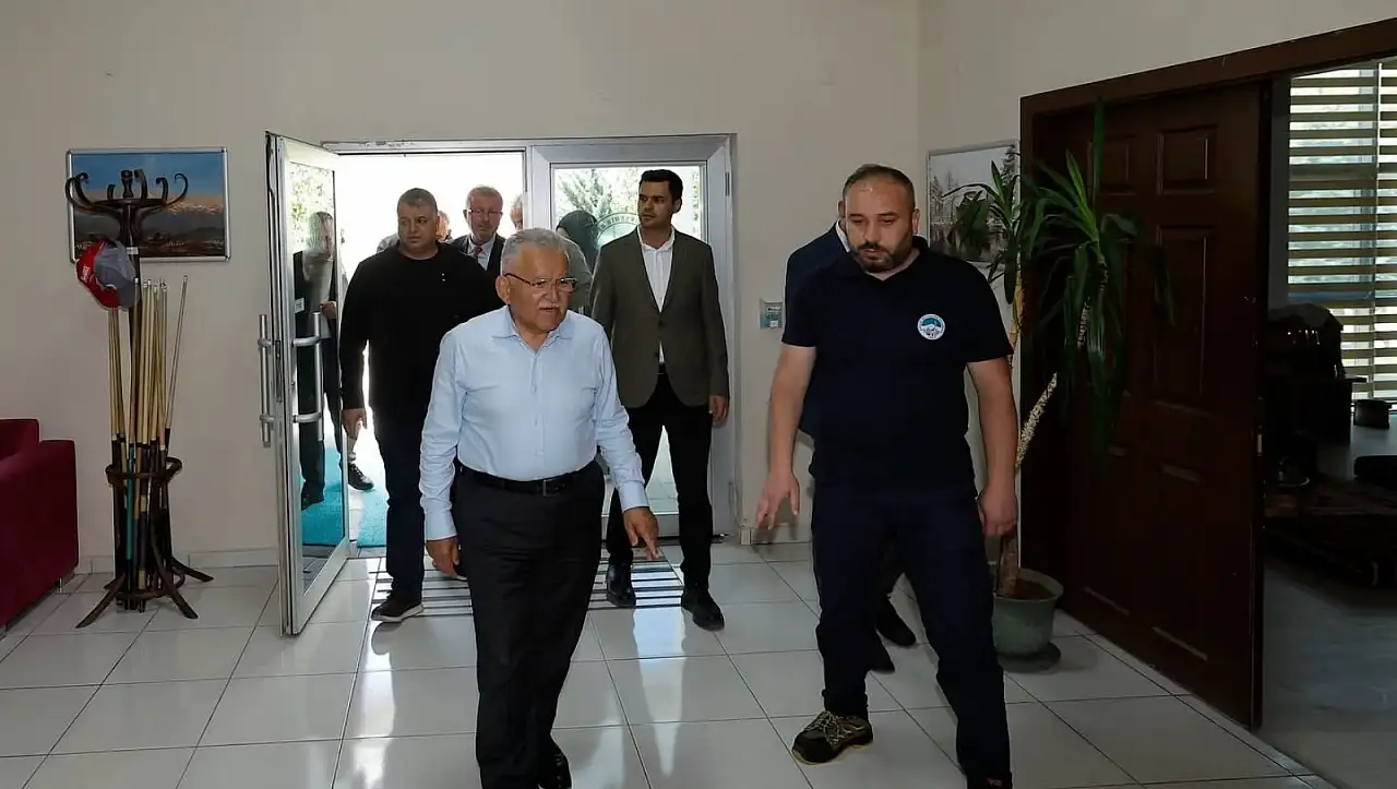Başkan Büyükkılıç'tan Sarıoğlan ve Akkışla'ya çıkarma!