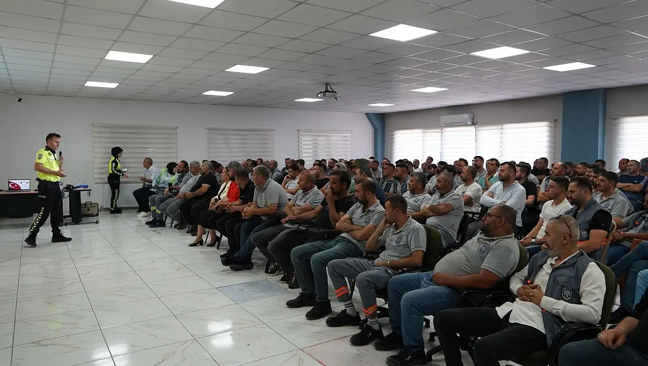 Melikgazi Belediyesi personellerine Trafik, İş Sağlığı ve Güvenliği Eğitimi düzenledi