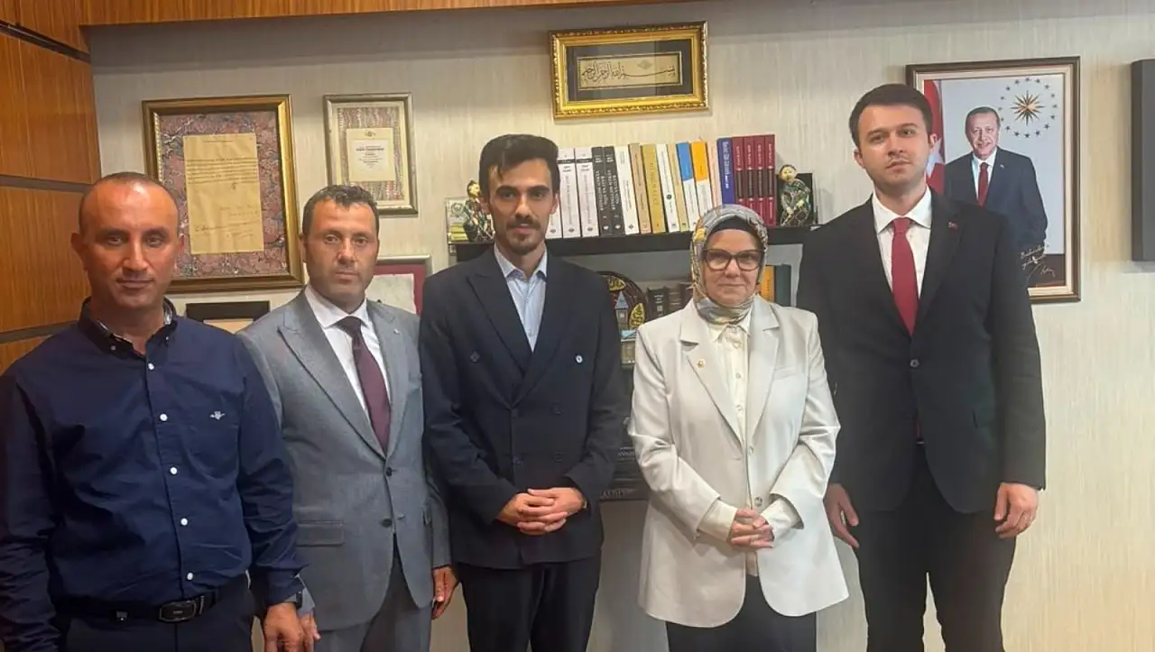Auran kozmetik, Ankara'da Türkiye'nin üretim gücünü ve kozmetik sektörünün geleceğini masaya yatırdı