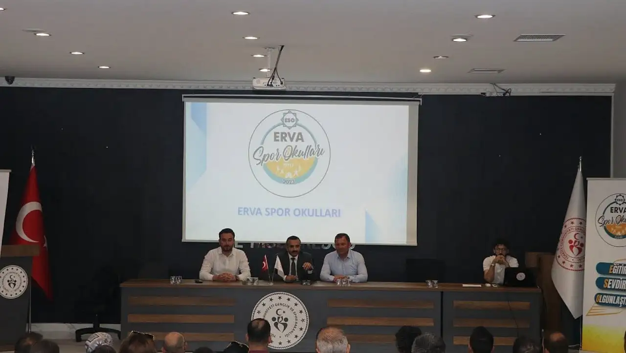 ERVA Spor Okulları antrenörleri bir araya geldi