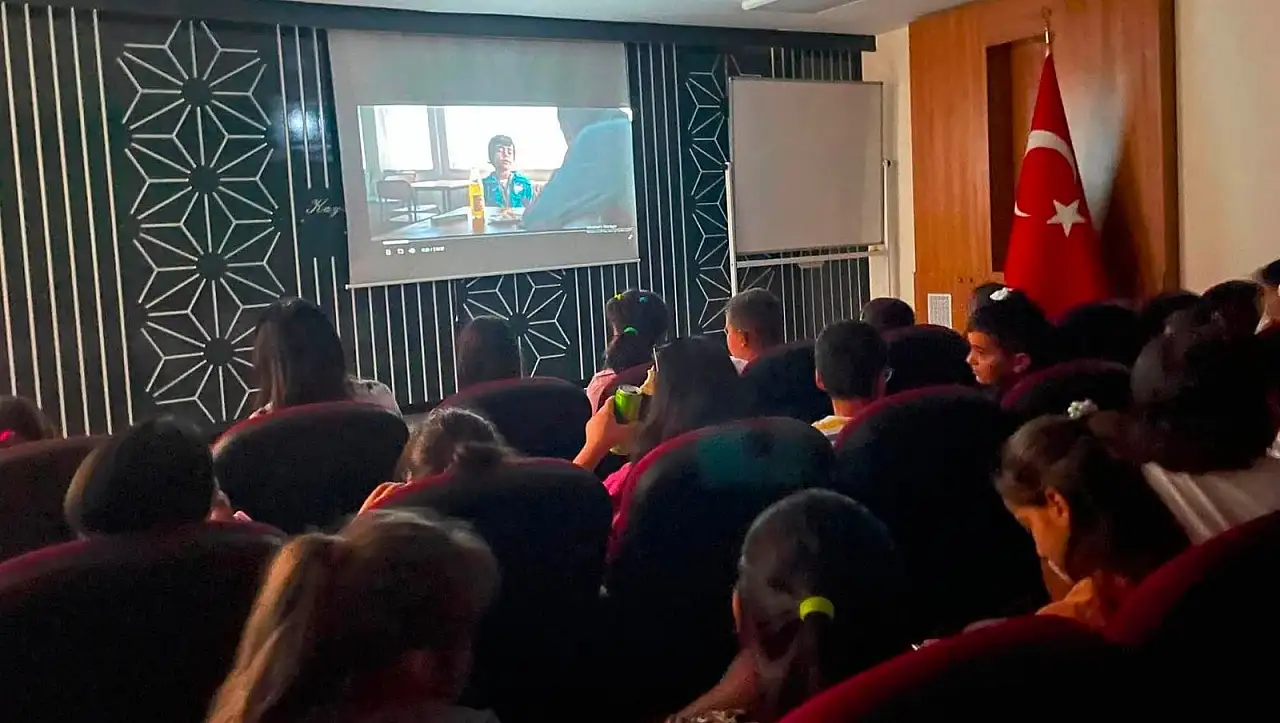 Kayseri'de öğrencilere sinema etkinliği düzenlendi