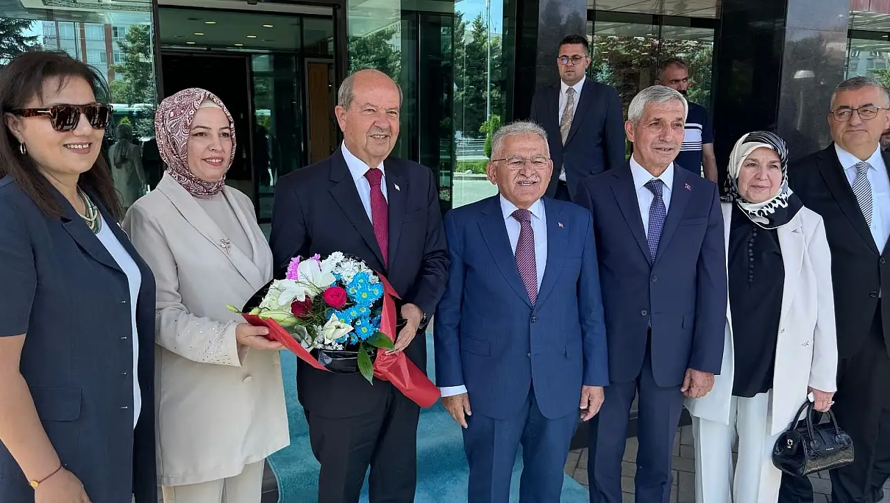 KKTC 5. Cumhurbaşkanı Tatar'dan ''iki devletli çözüm'' vurgusu