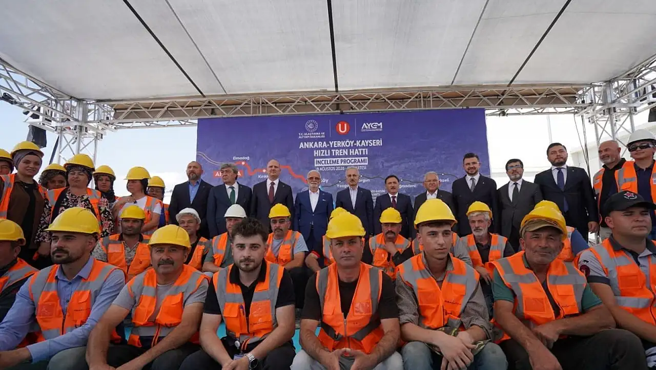 Dursun Ataş, Ankara-Yerköy-Kayseri Yüksek Hızlı Tren Hattı şantiyesindeki incelemeye katıldı