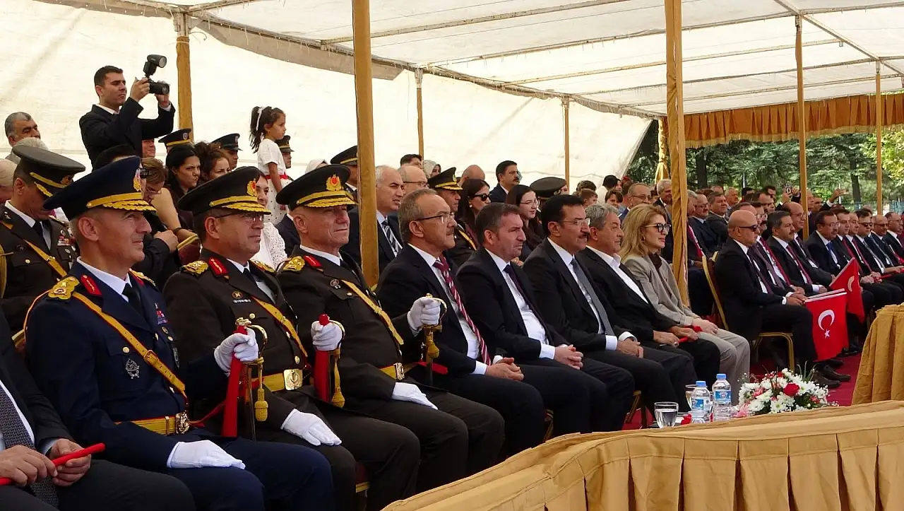 Malatya'da 30 Ağustos coşkusu! Zafer Bayramı törenlerle kutlandı