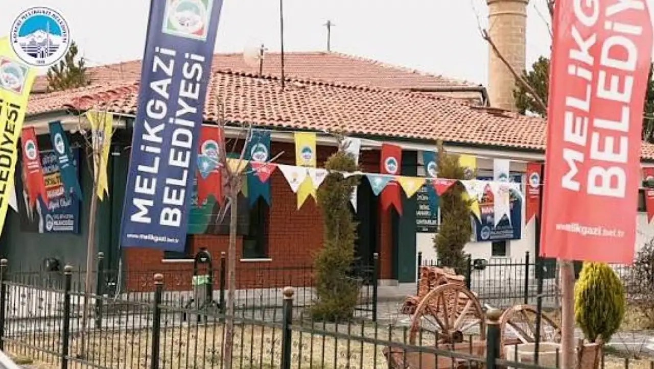 Koca çınarlar istedi, Kayserili belediye ihaleye çıktı! Tam 4 adet yaptırılacak!