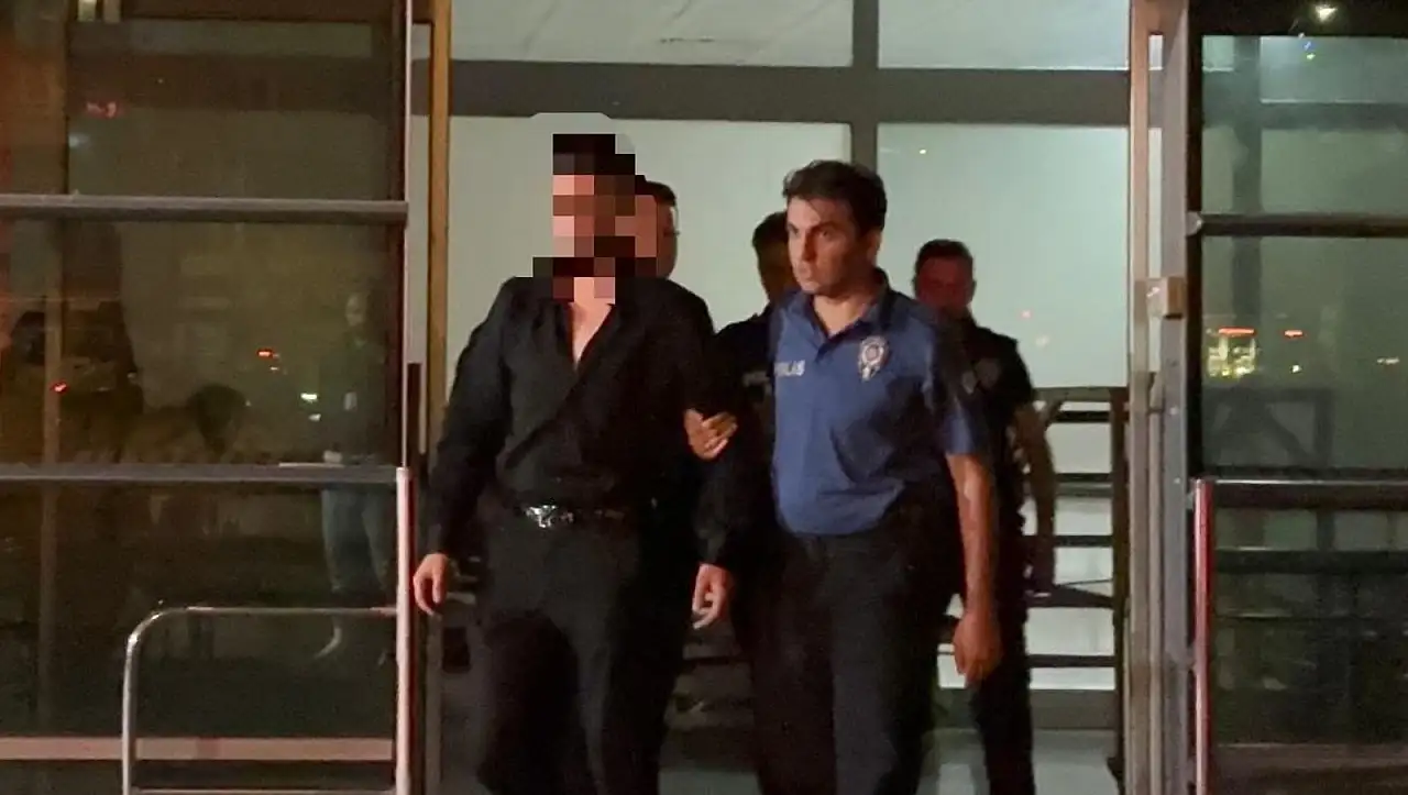 Kayseri'de asker eğlencesinde kavga: 16 yaşındaki çocuğu bıçakla yaralayan şahıs polise teslim oldu!