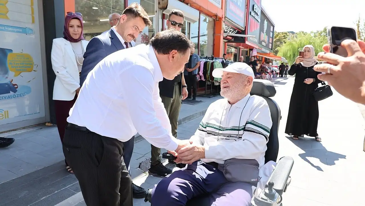 Vali Çiçek, Tacettin Veli Mahallesi'nde esnaf ve vatandaşlarla buluştu!
