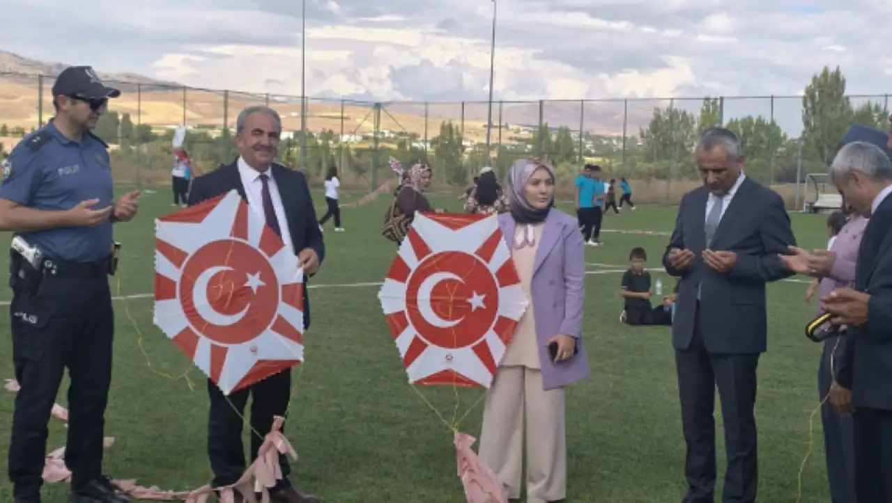 İlköğretim haftası Felahiye'de coşkuyla kutlandı