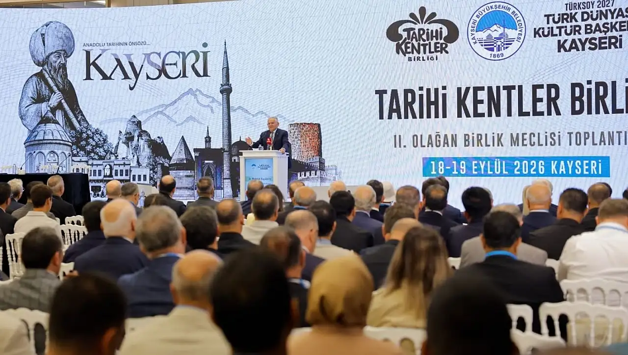 Kayseri'de Tarihi Kentler zirvesi: 'Tarih akıyor, Kayseri tarihi konuşturuyor'