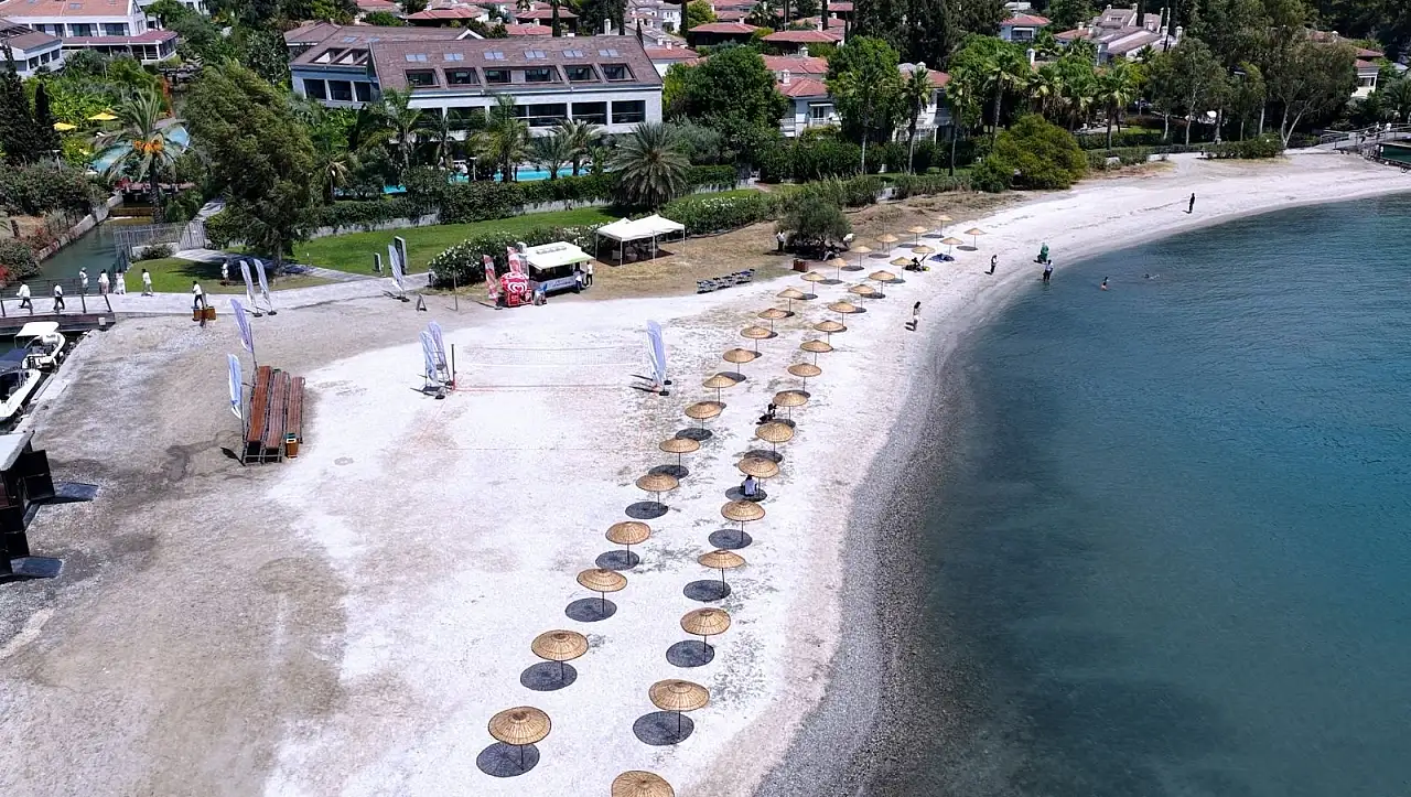 Göcek halk plajı yeniden vatandaşlara açıldı: Ücretsiz hizmet verecek!