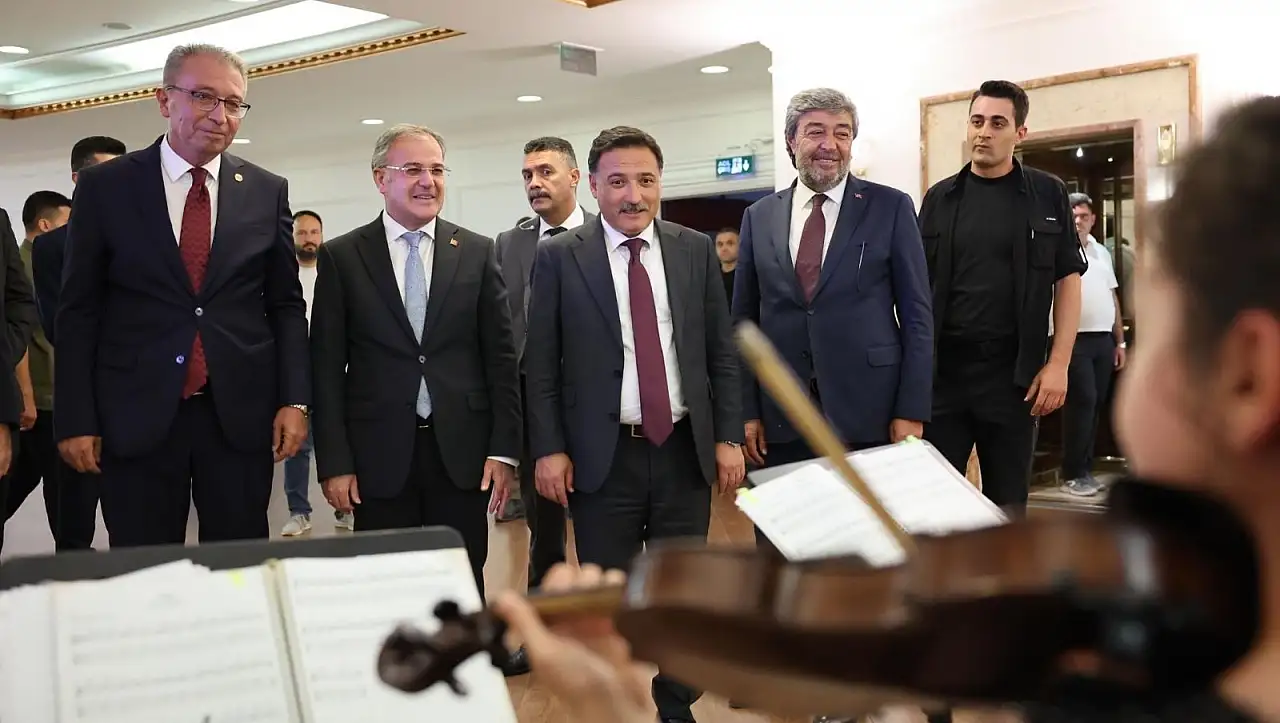 Ataş, yeni adli yıl resepsiyonunda yargı mensuplarıyla buluştu!