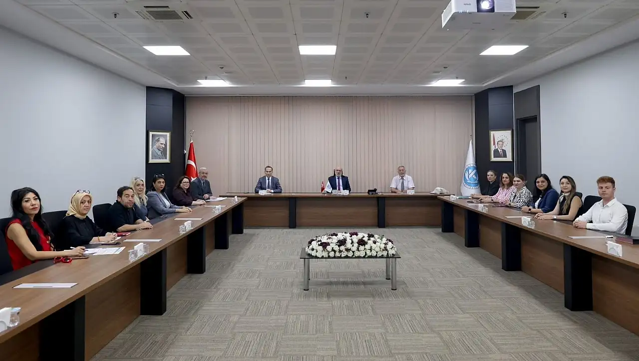 KAYÜ'de kalite mesaisi: İlk 6 ayın karnesi masaya yatırıldı!