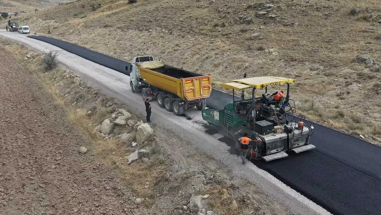 Selahattin Metin sahaya indi, karış karış gezdi!