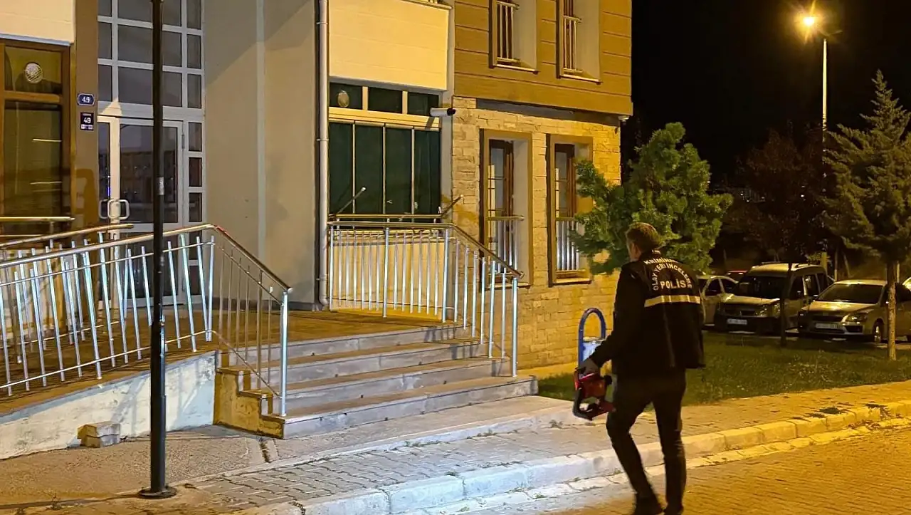 Kayseri'de binanın önündeki bıçaklı kavganın nedeni ortaya çıktı!