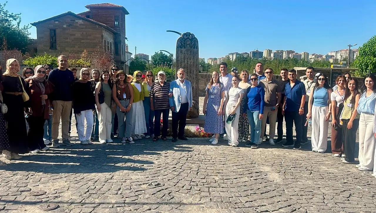 Bin 200 aday öğretmen Talas'ta ağırlandı