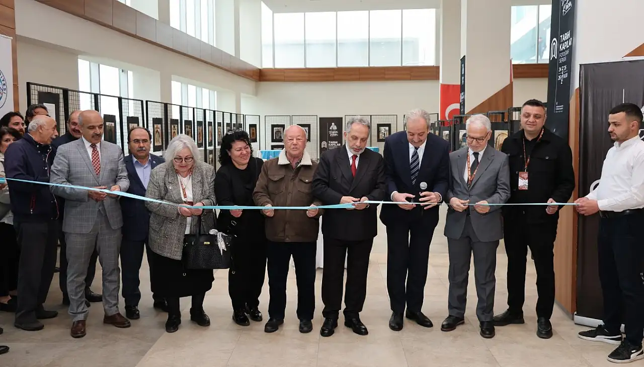 Tarihi kapılar sergisiyle Talas'ın hafızası canlandı